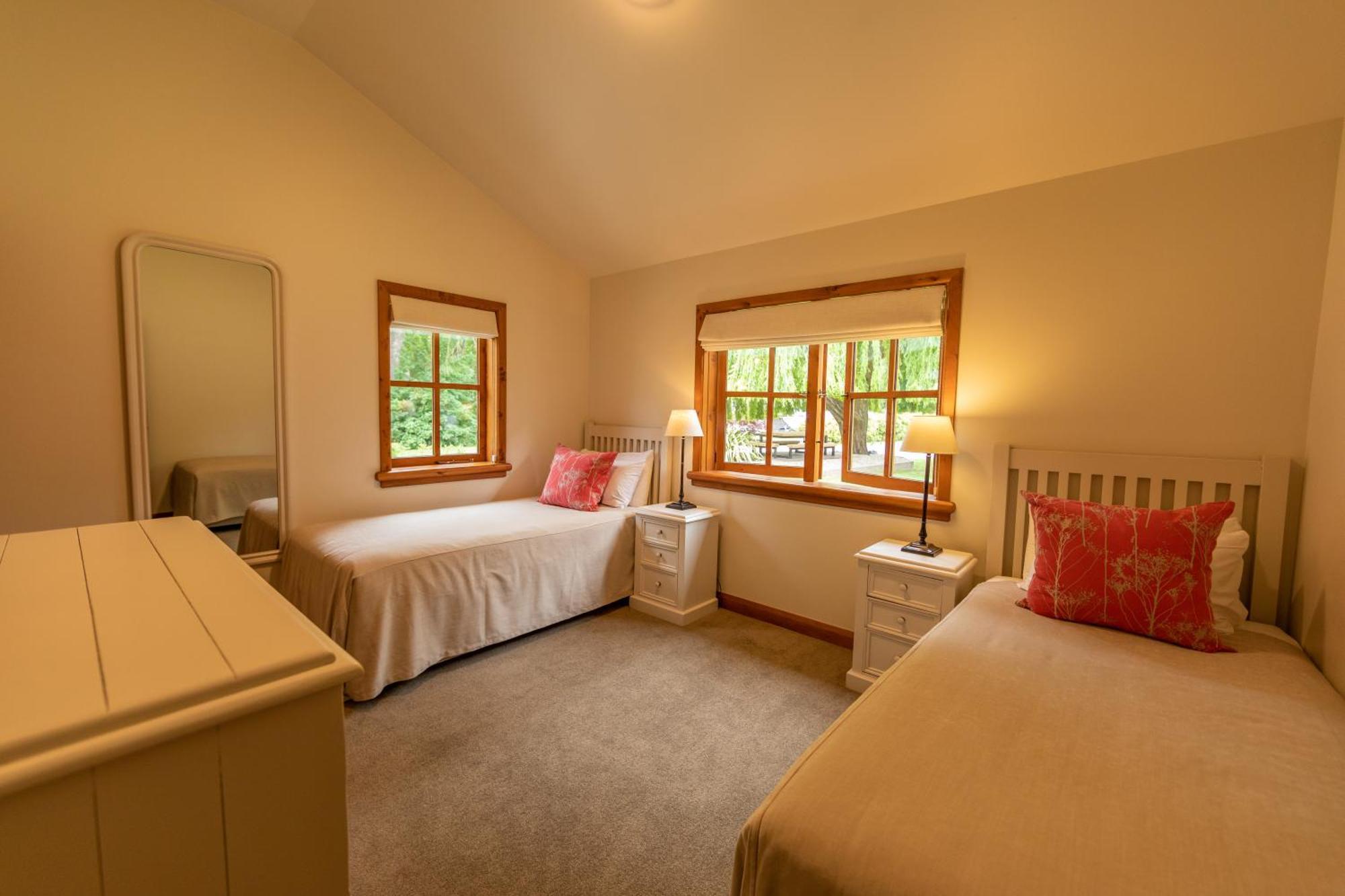 Wanaka Homestead Lodge & Cottages Esterno foto